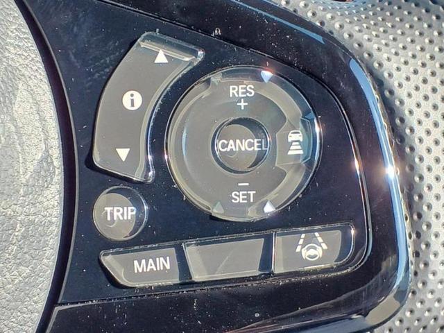 Ｎ－ＯＮＥ ＲＳ　保証書／ホンダセンシング／シートヒーター　前席／車線逸脱防止支援システム／ヘッドランプ　ＬＥＤ／ＥＢＤ付ＡＢＳ／横滑り防止装置／アイドリングストップ／クルーズコントロール／エアバッグ　運転席（11枚目）