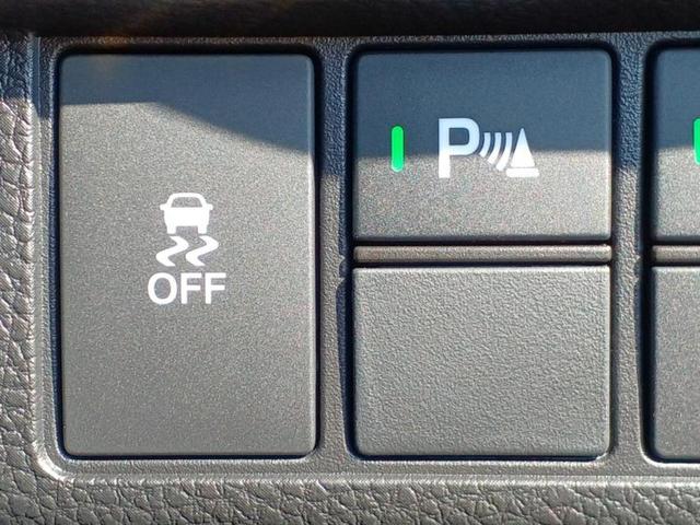 Ｎ－ＯＮＥ ＲＳ　保証書／ホンダセンシング／シートヒーター　前席／車線逸脱防止支援システム／ヘッドランプ　ＬＥＤ／ＥＢＤ付ＡＢＳ／横滑り防止装置／アイドリングストップ／クルーズコントロール／エアバッグ　運転席（16枚目）