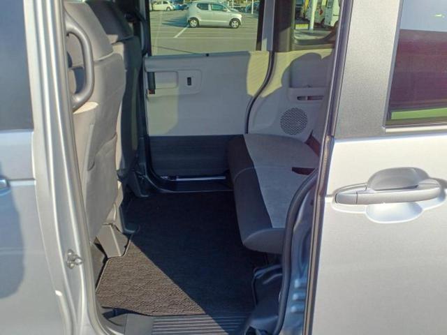 Ｎ－ＢＯＸ ヒョウジュン　新品タイヤ／保証書／純正　８インチ　ナビ／ホンダセンシング／電動スライドドア／車線逸脱防止支援システム／ヘッドランプ　ＬＥＤ／Ｂｌｕｅｔｏｏｔｈ接続／ＥＴＣ／ＥＢＤ付ＡＢＳ／横滑り防止装置（6枚目）