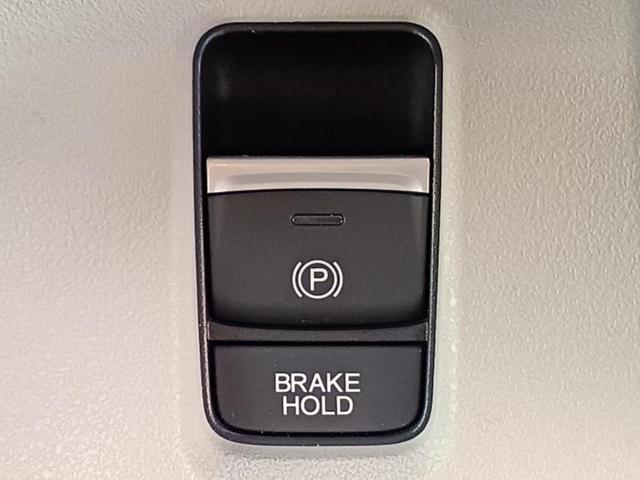 Ｎ－ＢＯＸ ヒョウジュン　新品タイヤ／保証書／純正　８インチ　ナビ／ホンダセンシング／電動スライドドア／車線逸脱防止支援システム／ヘッドランプ　ＬＥＤ／Ｂｌｕｅｔｏｏｔｈ接続／ＥＴＣ／ＥＢＤ付ＡＢＳ／横滑り防止装置（16枚目）