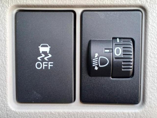 Ｎ－ＢＯＸ ヒョウジュン　新品タイヤ／保証書／純正　８インチ　ナビ／ホンダセンシング／電動スライドドア／車線逸脱防止支援システム／ヘッドランプ　ＬＥＤ／Ｂｌｕｅｔｏｏｔｈ接続／ＥＴＣ／ＥＢＤ付ＡＢＳ／横滑り防止装置（18枚目）