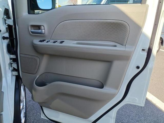 エブリイワゴン PZターボ 新品タイヤ/保証書/ディスプレイオーディオ/衝突安全装置/電動スライドドア/ETC/EBD付ABS/横滑り防止装置/エアバッグ 運転席/エアバッグ 助手席/アルミホイール 純正 14インチ 記録簿(25枚目)