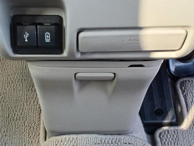 エブリイワゴン PZターボ 新品タイヤ/保証書/ディスプレイオーディオ/衝突安全装置/電動スライドドア/ETC/EBD付ABS/横滑り防止装置/エアバッグ 運転席/エアバッグ 助手席/アルミホイール 純正 14インチ 記録簿(32枚目)