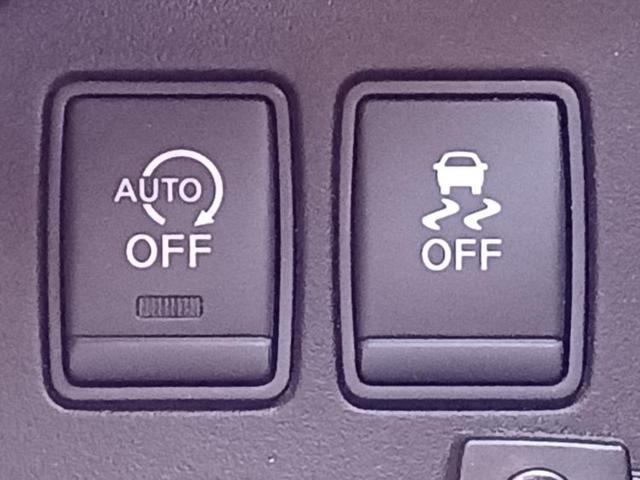 セレナ ライダーブラックラインHV 純正 8インチ SDナビ/フリップダウンモニター 純正 10.2インチ/両側電動スライドドア/ヘッドランプ HID/ETC/EBD付ABS/横滑り防止装置/アイドリングストップ ローダウン 記録簿(17枚目)