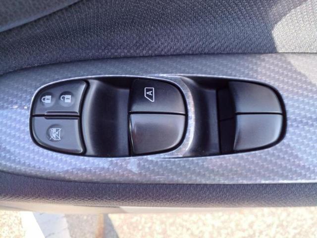 セレナ ライダーブラックラインHV 純正 8インチ SDナビ/フリップダウンモニター 純正 10.2インチ/両側電動スライドドア/ヘッドランプ HID/ETC/EBD付ABS/横滑り防止装置/アイドリングストップ ローダウン 記録簿(37枚目)