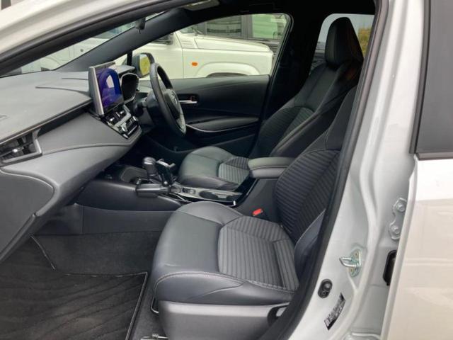 カローラツーリング ハイブリッドダブルバイビー　新品タイヤ／ディスプレイオーディオ１０．５インチ／トヨタセーフティセンス／車線逸脱防止支援システム／シート　ハーフレザー／パーキングアシスト　バックガイド／ヘッドランプ　ＬＥＤ　衝突被害軽減システム（5枚目）