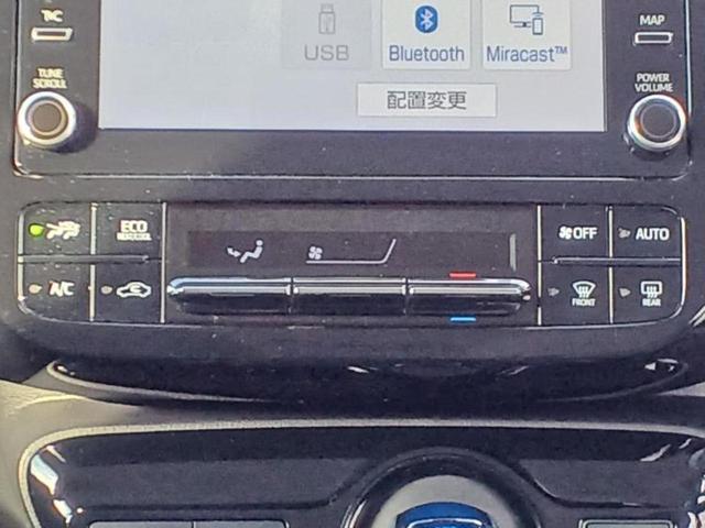 プリウス Ｓツーリングセレクション　新品タイヤ／純正エアロ／保証書／ディスプレイオーディオ＋ナビ８インチ／衝突安全装置／シートヒーター／車線逸脱防止支援システム／シート　合皮／ヘッドランプ　ＬＥＤ／ＵＳＢジャック　衝突被害軽減システム（12枚目）