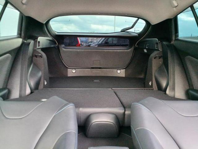 プリウス Ｓツーリングセレクション　新品タイヤ／純正エアロ／保証書／ディスプレイオーディオ＋ナビ８インチ／衝突安全装置／シートヒーター／車線逸脱防止支援システム／シート　合皮／ヘッドランプ　ＬＥＤ／ＵＳＢジャック　衝突被害軽減システム（24枚目）