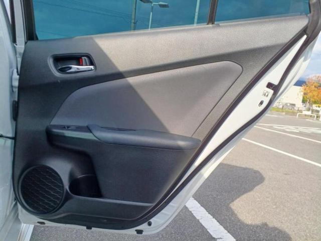 プリウス Ｓツーリングセレクション　新品タイヤ／純正エアロ／保証書／ディスプレイオーディオ＋ナビ８インチ／衝突安全装置／シートヒーター／車線逸脱防止支援システム／シート　合皮／ヘッドランプ　ＬＥＤ／ＵＳＢジャック　衝突被害軽減システム（26枚目）