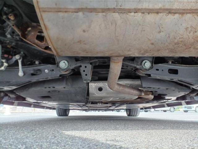 プリウス Ｓツーリングセレクション　新品タイヤ／純正エアロ／保証書／ディスプレイオーディオ＋ナビ８インチ／衝突安全装置／シートヒーター／車線逸脱防止支援システム／シート　合皮／ヘッドランプ　ＬＥＤ／ＵＳＢジャック　衝突被害軽減システム（42枚目）