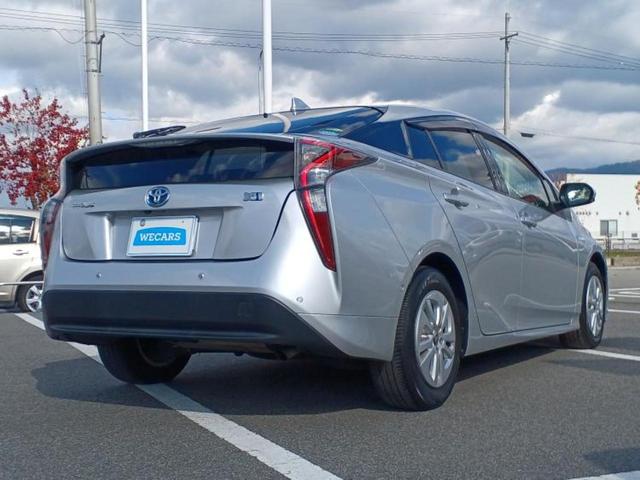 プリウス Ｓセーフティプラス　保証書／純正　ＳＤナビ／衝突安全装置／車線逸脱防止支援システム／パーキングアシスト　バックガイド／パーキングアシスト　自動操舵／ヘッドランプ　ＬＥＤ／Ｂｌｕｅｔｏｏｔｈ接続／ＥＴＣ　バックカメラ（3枚目）