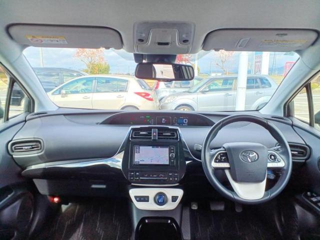 プリウス Ｓセーフティプラス　保証書／純正　ＳＤナビ／衝突安全装置／車線逸脱防止支援システム／パーキングアシスト　バックガイド／パーキングアシスト　自動操舵／ヘッドランプ　ＬＥＤ／Ｂｌｕｅｔｏｏｔｈ接続／ＥＴＣ　バックカメラ（4枚目）