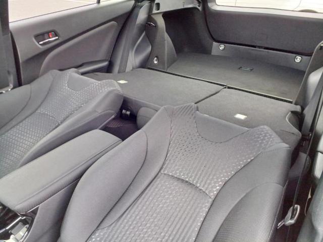 プリウス Ｓセーフティプラス　保証書／純正　ＳＤナビ／衝突安全装置／車線逸脱防止支援システム／パーキングアシスト　バックガイド／パーキングアシスト　自動操舵／ヘッドランプ　ＬＥＤ／Ｂｌｕｅｔｏｏｔｈ接続／ＥＴＣ　バックカメラ（23枚目）