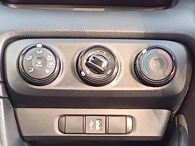 ヤリス Ｘ　保証書／ディスプレイオーディオ＋ナビ／衝突安全装置／車線逸脱防止支援システム／パーキングアシスト　バックガイド／Ｂｌｕｅｔｏｏｔｈ接続／ＥＴＣ／ＥＢＤ付ＡＢＳ／横滑り防止装置　衝突被害軽減システム（12枚目）