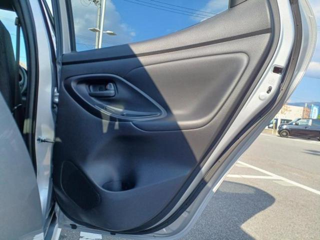 ヤリス Ｘ　保証書／ディスプレイオーディオ＋ナビ／衝突安全装置／車線逸脱防止支援システム／パーキングアシスト　バックガイド／Ｂｌｕｅｔｏｏｔｈ接続／ＥＴＣ／ＥＢＤ付ＡＢＳ／横滑り防止装置　衝突被害軽減システム（26枚目）