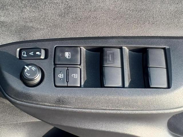 ヤリス Ｘ　保証書／ディスプレイオーディオ＋ナビ／衝突安全装置／車線逸脱防止支援システム／パーキングアシスト　バックガイド／Ｂｌｕｅｔｏｏｔｈ接続／ＥＴＣ／ＥＢＤ付ＡＢＳ／横滑り防止装置　衝突被害軽減システム（37枚目）