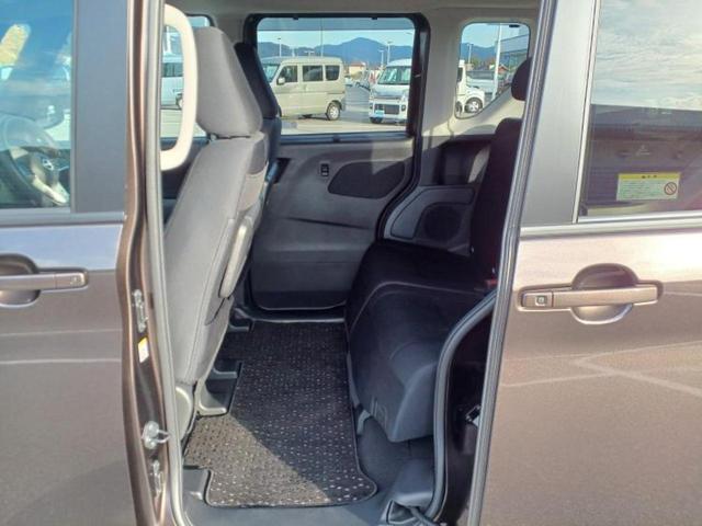 ルークス ハイウェイスターＸプロパイロットエディション　新品タイヤ／保証書／純正　９インチ　メモリーナビ／エマージェンシーブレーキ／ハンズフリー両側電動スライドドア／アラウンドビューモニター／車線逸脱防止支援システム／プロパイロット　衝突被害軽減システム（6枚目）