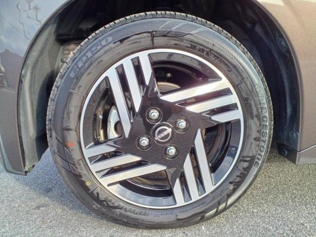 ルークス ハイウェイスターXプロパイロットエディション 新品タイヤ/保証書/純正 9インチ メモリーナビ/エマージェンシーブレーキ/ハンズフリー両側電動スライドドア/アラウンドビューモニター/車線逸脱防止支援システム/プロパイロット 衝突被害軽減システム(48枚目)