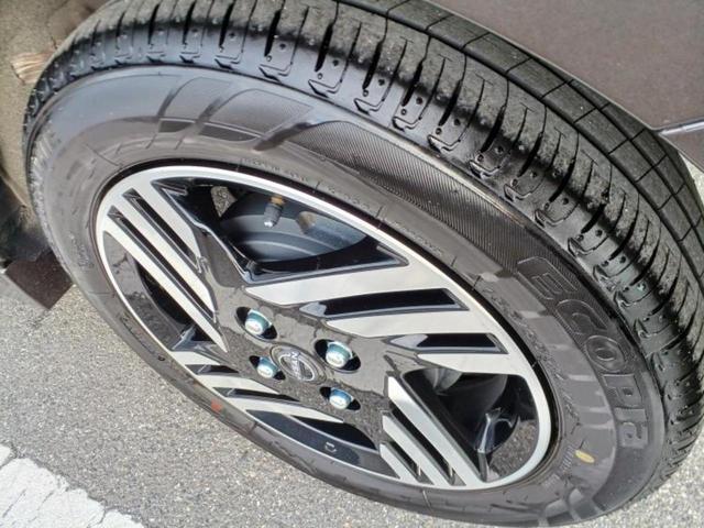 ルークス ハイウェイスターＸプロパイロットエディション　新品タイヤ／保証書／純正　９インチ　メモリーナビ／エマージェンシーブレーキ／ハンズフリー両側電動スライドドア／アラウンドビューモニター／車線逸脱防止支援システム／プロパイロット　衝突被害軽減システム（51枚目）