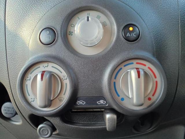 キューブ １５Ｘ　純正　ＳＤナビ／ヘッドランプ　ＨＩＤ／Ｂｌｕｅｔｏｏｔｈ接続／ＥＴＣ／ＥＢＤ付ＡＢＳ／フルセグＴＶ／エアバッグ　運転席／エアバッグ　助手席／パワーウインドウ／エンジンスタートボタン　ワンオーナー（11枚目）