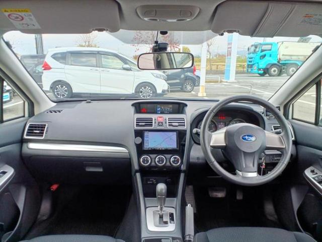 インプレッサスポーツ １．６ｉ－Ｌ　新品タイヤ／社外　ＳＤナビ／ヘッドランプ　ＨＩＤ／Ｂｌｕｅｔｏｏｔｈ接続／ＥＴＣ／ＥＢＤ付ＡＢＳ／横滑り防止装置／アイドリングストップ／バックモニター／フルセグＴＶ／エアバッグ　運転席　バックカメラ（4枚目）