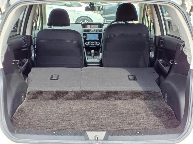 インプレッサスポーツ １．６ｉ－Ｌ　新品タイヤ／社外　ＳＤナビ／ヘッドランプ　ＨＩＤ／Ｂｌｕｅｔｏｏｔｈ接続／ＥＴＣ／ＥＢＤ付ＡＢＳ／横滑り防止装置／アイドリングストップ／バックモニター／フルセグＴＶ／エアバッグ　運転席　バックカメラ（8枚目）