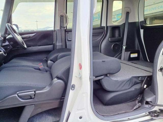 N-BOXカスタム G・Lパッケージ 新品タイヤ/保証書/社外 SDナビ/電動スライドドア/ヘッドランプ HID/ETC/EBD付ABS/横滑り防止装置/アイドリングストップ/バックモニター/フルセグTV/DVD/エアバッグ 運転席(23枚目)