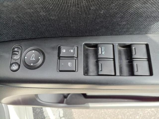 N-BOXカスタム G・Lパッケージ 新品タイヤ/保証書/社外 SDナビ/電動スライドドア/ヘッドランプ HID/ETC/EBD付ABS/横滑り防止装置/アイドリングストップ/バックモニター/フルセグTV/DVD/エアバッグ 運転席(36枚目)