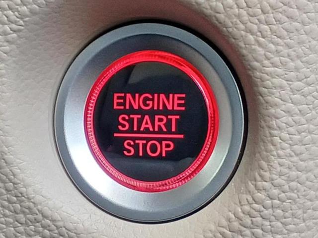 N-BOX G・Lホンダセンシング 新品タイヤ/保証書/社外 SDナビ/電動スライドドア/パーキングアシスト バックガイド/ヘッドランプ LED/ETC/EBD付ABS/横滑り防止装置/アイドリングストップ バックカメラ DVD再生(18枚目)