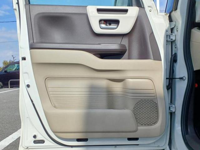 N-BOX G・Lホンダセンシング 新品タイヤ/保証書/社外 SDナビ/電動スライドドア/パーキングアシスト バックガイド/ヘッドランプ LED/ETC/EBD付ABS/横滑り防止装置/アイドリングストップ バックカメラ DVD再生(27枚目)
