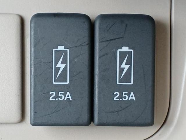 N-BOX G・Lホンダセンシング 新品タイヤ/保証書/社外 SDナビ/電動スライドドア/パーキングアシスト バックガイド/ヘッドランプ LED/ETC/EBD付ABS/横滑り防止装置/アイドリングストップ バックカメラ DVD再生(33枚目)