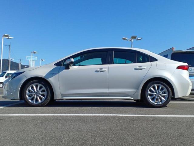 カローラ ハイブリッドS 保証書/ディスプレイオーディオ+ナビ9インチ/衝突安全装置/車線逸脱防止支援システム/ヘッドランプ LED/Bluetooth接続/EBD付ABS/横滑り防止装置/アイドリングストップ バックカメラ(2枚目)