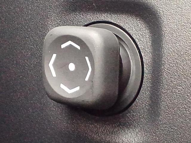 ハリアー Z 純正エアロ/JBL/保証書/ディスプレイオーディオ+ナビ12.3インチ/デジタルインナーミラー/パノラミックビューモニター/車線逸脱防止支援システム/シート ハーフレザー/電動バックドア 全周囲カメラ(17枚目)