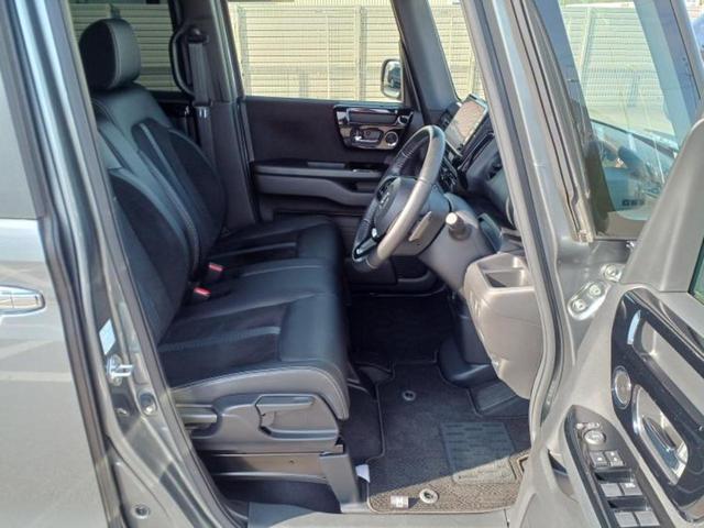 Ｎ－ＢＯＸカスタム Ｌ・ターボ　新品タイヤ／保証書／純正　８インチ　ＳＤナビ／衝突安全装置／両側電動スライドドア／シートヒーター　前席／車線逸脱防止支援システム／シート　ハーフレザー／ドライブレコーダー　純正　衝突被害軽減システム（19枚目）