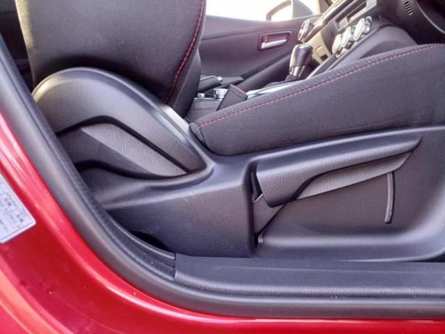ＭＡＺＤＡ２ １５Ｓブラックトーンエディション　保証書／純正　ＳＤナビ／衝突安全装置／３６０°ビューモニター／車線逸脱防止支援システム／ヘッドランプ　ＬＥＤ／ＥＴＣ／ＥＢＤ付ＡＢＳ／横滑り防止装置／アイドリングストップ／クルーズコントロール（17枚目）
