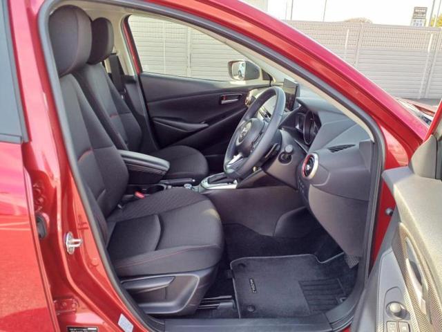 ＭＡＺＤＡ２ １５Ｓブラックトーンエディション　保証書／純正　ＳＤナビ／衝突安全装置／３６０°ビューモニター／車線逸脱防止支援システム／ヘッドランプ　ＬＥＤ／ＥＴＣ／ＥＢＤ付ＡＢＳ／横滑り防止装置／アイドリングストップ／クルーズコントロール（18枚目）