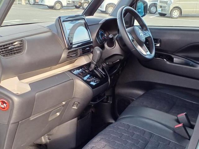 デリカミニ Ｇプレミアム　新品タイヤ／保証書／社外　９インチ　ＳＤナビ／デジタルインナーミラー／衝突安全装置／両側電動スライドドア／シートヒーター／全方位モニター／車線逸脱防止支援システム／ドライブレコーダー　社外　ドラレコ（31枚目）