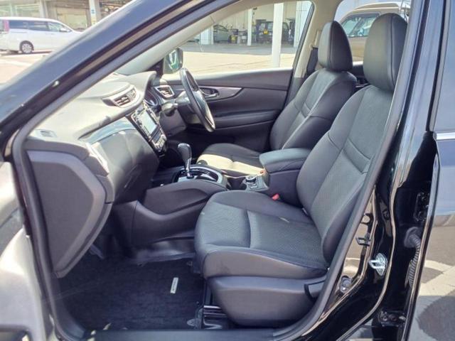 エクストレイル ４ＷＤ２０Ｘエマブレパッケージ　新品タイヤ／純正　ＳＤナビ／エマージェンシーブレーキ／シートヒーター／アラウンドビューモニター／車線逸脱防止支援システム／シート　撥水加工／電動バックドア／ヘッドランプ　ＬＥＤ　衝突被害軽減システム（5枚目）