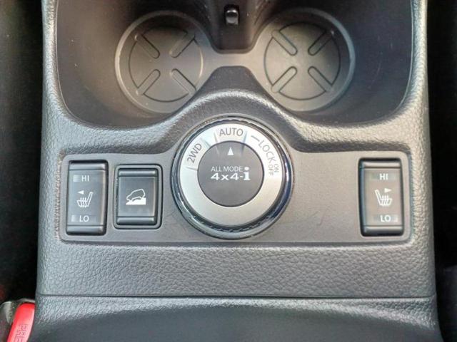 エクストレイル ４ＷＤ２０Ｘエマブレパッケージ　新品タイヤ／純正　ＳＤナビ／エマージェンシーブレーキ／シートヒーター／アラウンドビューモニター／車線逸脱防止支援システム／シート　撥水加工／電動バックドア／ヘッドランプ　ＬＥＤ　衝突被害軽減システム（16枚目）