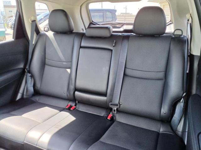 エクストレイル ４ＷＤ２０Ｘエマブレパッケージ　新品タイヤ／純正　ＳＤナビ／エマージェンシーブレーキ／シートヒーター／アラウンドビューモニター／車線逸脱防止支援システム／シート　撥水加工／電動バックドア／ヘッドランプ　ＬＥＤ　衝突被害軽減システム（22枚目）