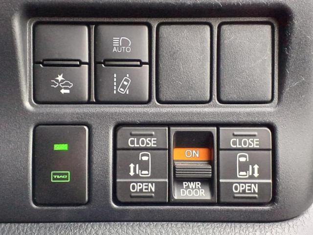 ヴォクシー ＺＳキラメキ２　新品タイヤ／保証書／純正　１０インチ　ＳＤナビ／フリップダウンモニター　純正　１２．８インチ／トヨタセーフティセンス／両側電動スライドドア／車線逸脱防止支援システム／ヘッドランプ　ＬＥＤ　バックカメラ（17枚目）