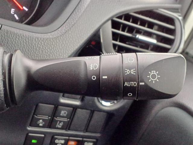 ヴォクシー ＺＳキラメキ２　新品タイヤ／保証書／純正　１０インチ　ＳＤナビ／フリップダウンモニター　純正　１２．８インチ／トヨタセーフティセンス／両側電動スライドドア／車線逸脱防止支援システム／ヘッドランプ　ＬＥＤ　バックカメラ（36枚目）