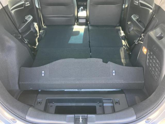 フィットハイブリッド ハイブリッド・Lホンダセンシング 新品タイヤ/純正 SDナビ/シート ハーフレザー/ヘッドランプ LED/Bluetooth接続/ETC/EBD付ABS/横滑り防止装置/アイドリングストップ/バックモニター/フルセグTV バックカメラ(25枚目)