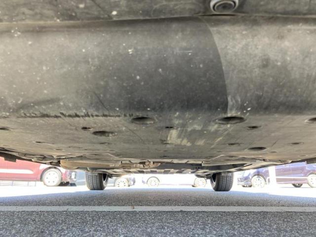 フィットハイブリッド ハイブリッド・Lホンダセンシング 新品タイヤ/純正 SDナビ/シート ハーフレザー/ヘッドランプ LED/Bluetooth接続/ETC/EBD付ABS/横滑り防止装置/アイドリングストップ/バックモニター/フルセグTV バックカメラ(40枚目)