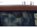 ハイブリッドＸ　ダムドカントリー　ルーフ　ドアミラーカバーラプター塗装　全方位カメラ　電格ミラー　オートライト　ステアリングオーディオスイッチ　シートヒーター　シートリフター　チルトステアリング(40枚目)