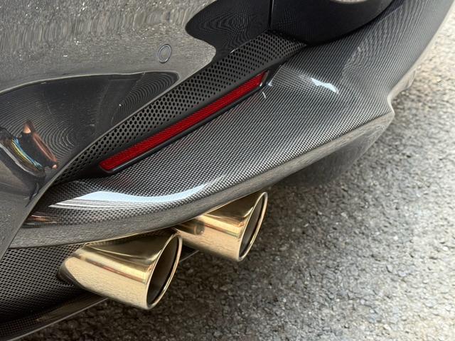 ポルトフィーノM 1オーナー ディーラー車 エクステリアカーボンPKG フロントスポイラーカーボン サイドステップカーボン ディフューザーカーボン イエローキャリパー オプション20インチアルミホイール(23枚目)