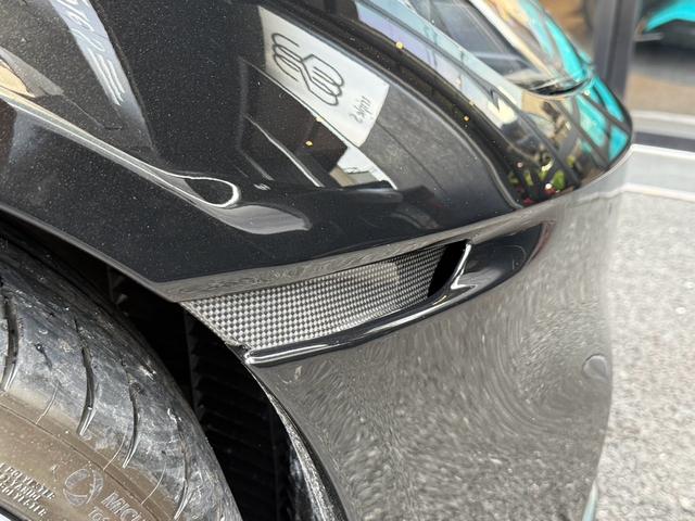 ポルトフィーノM 1オーナー ディーラー車 エクステリアカーボンPKG フロントスポイラーカーボン サイドステップカーボン ディフューザーカーボン イエローキャリパー オプション20インチアルミホイール(24枚目)