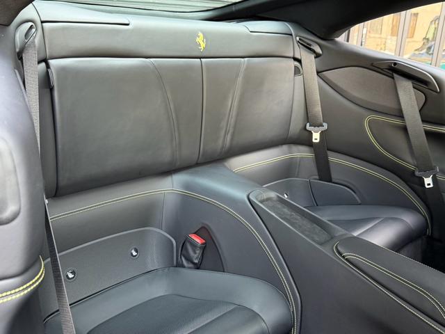 ポルトフィーノM 1オーナー ディーラー車 エクステリアカーボンPKG フロントスポイラーカーボン サイドステップカーボン ディフューザーカーボン イエローキャリパー オプション20インチアルミホイール(40枚目)