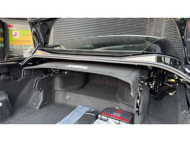 ポルトフィーノM 1オーナー ディーラー車 エクステリアカーボンPKG フロントスポイラーカーボン サイドステップカーボン ディフューザーカーボン イエローキャリパー オプション20インチアルミホイール(44枚目)