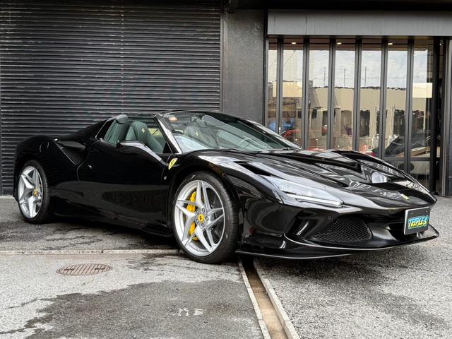 F8スパイダー ディーラー車 左ハンドル 1オーナー イエローキャリパー カーボンサイドエアーダクト カーボンドライブパッケージ LEDハンドル イエローレブカウンター シートイエローセンターライン(7枚目)